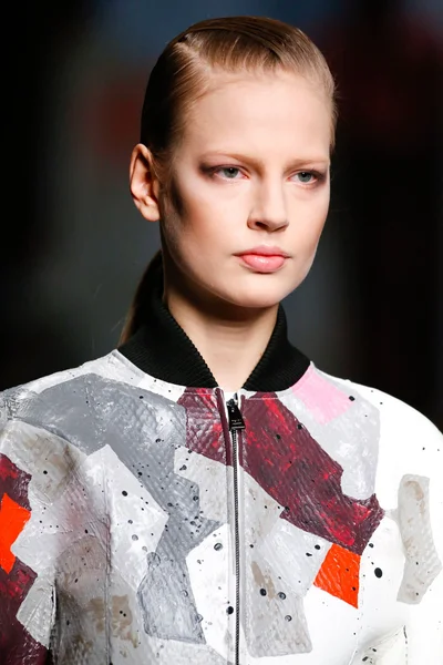 Look 96